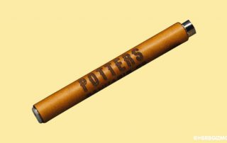 potters-cannabis_leather-wrapped-battery_1