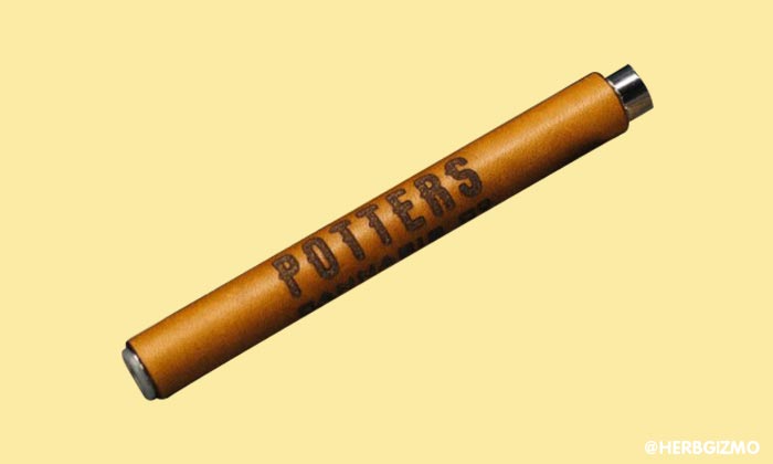 potters-cannabis_leather-wrapped-battery_1